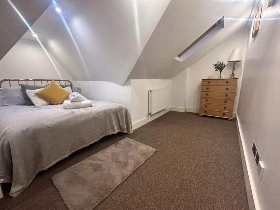 Peaceful 2-Bedroom Haven 彼得伯勒 外观 照片