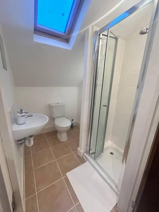 Peaceful 2-Bedroom Haven 彼得伯勒 外观 照片